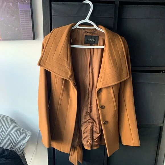 💕SOLD💕Babaton Camel Short Connor Coat - Picture 2 of 9